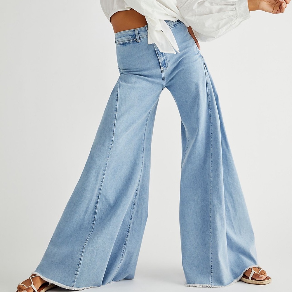 NWOT FREE PEOPLE Santa Cruz Wide Leg Jeans-25